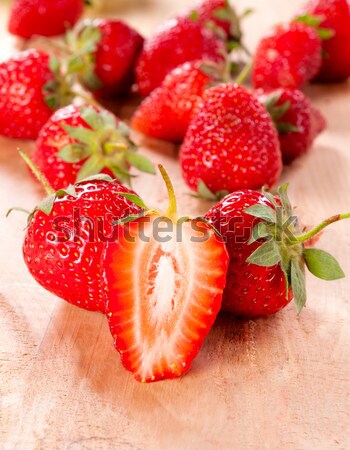 商业照片 新鲜 草莓·木 食品 水果 绿色