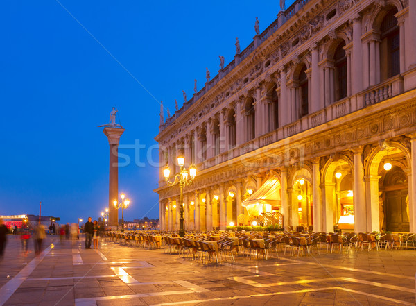 威尼斯 · 意大利 · 街头 · 咖啡馆 ·夜 / square san marco