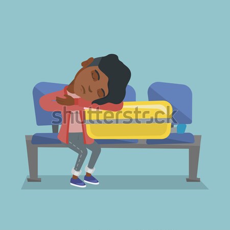 商业照片: 筋疲力尽 · 男子 · 睡眠 · 手提箱 · 机场 ·累