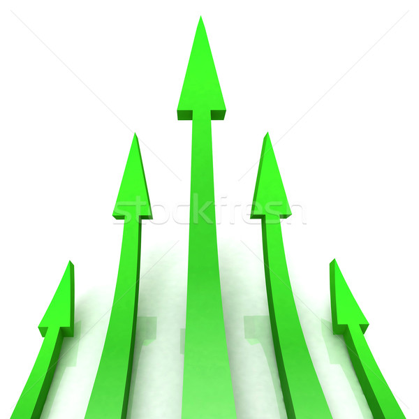 商业照片: 绿色    箭头    进步    目标    显示 /   green arrows