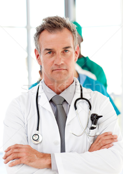 增加至灯箱  下载广告图样 商业照片 #2323301senior doctor