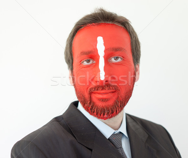 绘· 男子 · 红色 · 面对 ·白·线 / painted man with red face