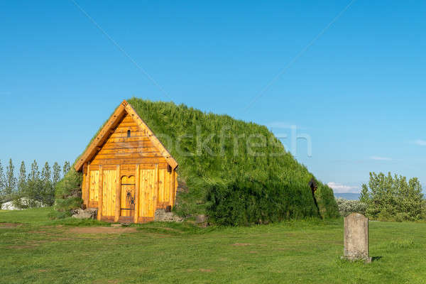 Traditional casă Islanda cer nori Imagine de stoc © 1Tomm