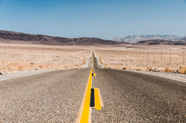 Dirigir carretera cerca vista líder recto Foto stock © 1Tomm