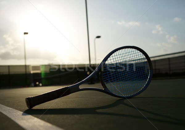 Foto stock: Raquete · de · tênis · sol · tribunal · esportes · jogar · lazer