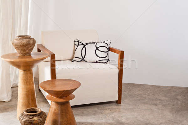 Сток-фото: ярко · белый · кресло · гостиной · дома · древесины