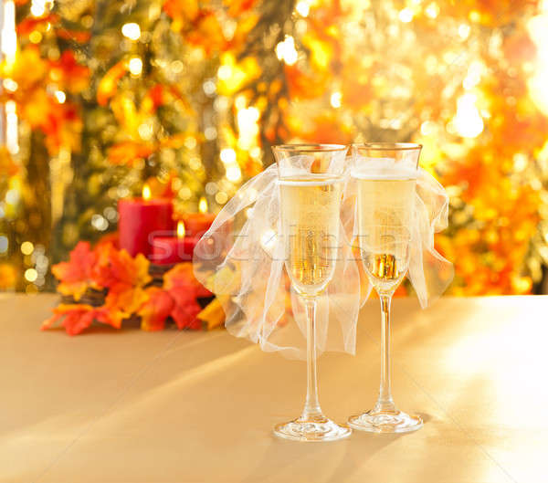 Imagine de stoc: şampanie · ochelari · sex · decorare · lesbiană · lumânări