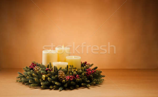 Imagine de stoc: Venire · coroana · ardere · lumânări · Crăciun · timp
