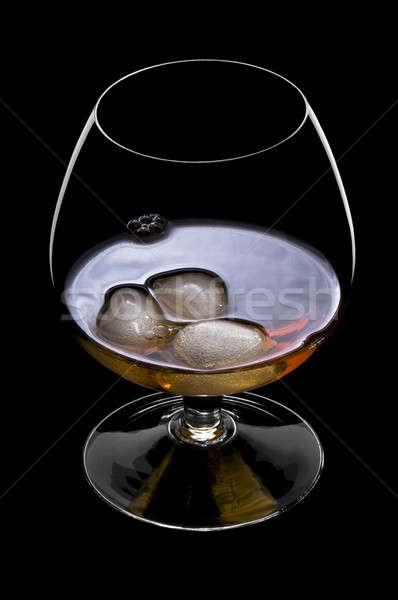 Whisky rocas hermosa vidrio negro hielo Foto stock © 3523studio