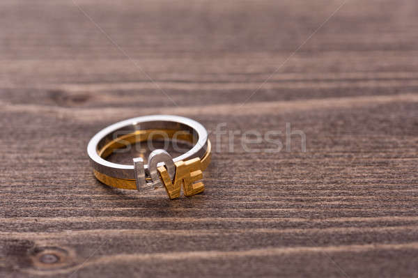 Trouwring houten tafel valentijnsdag ander romantische bruiloft Stockfoto © 3523studio