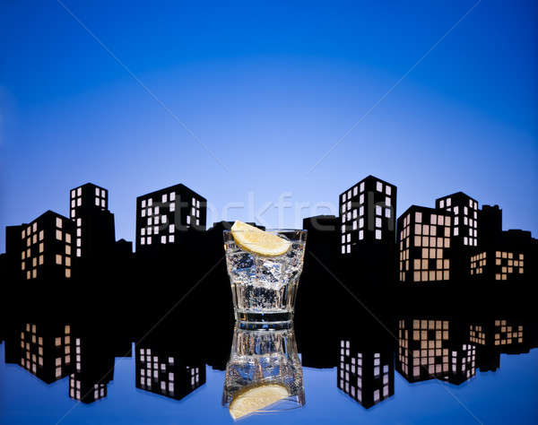 Metrópoli cóctel vidrio restaurante beber Foto stock © 3523studio
