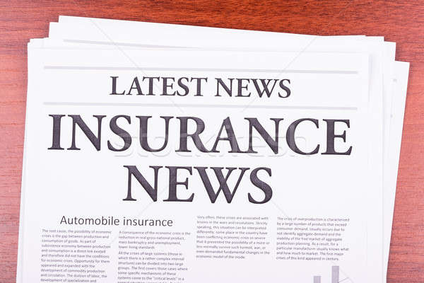 Journal nouvelles titre assurance bureau bois [[stock_photo]] © a2bb5s