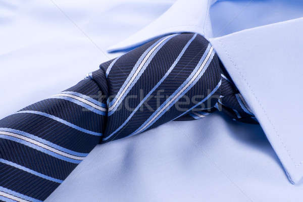 Cravată nod cămaşă albastru afaceri muncă Imagine de stoc © a2bb5s
