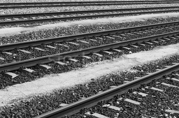 Eisenbahnen Steine Perspektive schwarz weiß Stahl schwarz und weiß Stock foto © ABBPhoto