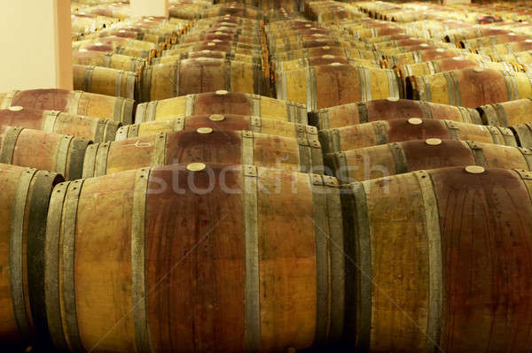 Imagine de stoc: Vin · imbatranire · proces · spaniol · lemn