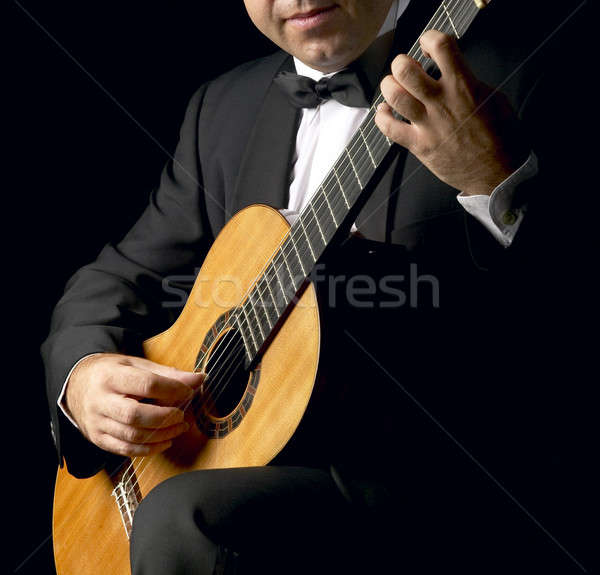 Klassischen Gitarrist Rauchen Jacke niedrig Schlüssel Stock foto © ABBPhoto