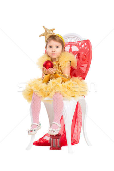 Stock foto: Kleines · Mädchen · tragen · üppigen · Kleid · Sitzung · Stuhl