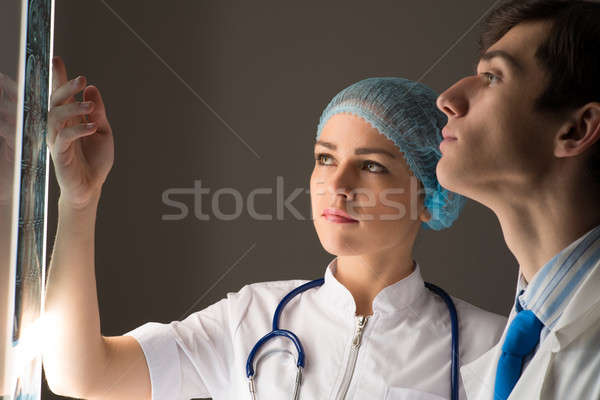 Medycznych koledzy xray obraz ustalony Zdjęcia stock © adam121
