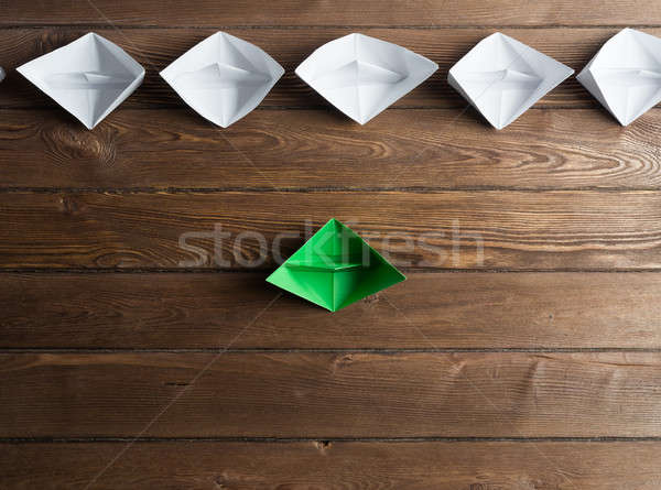 Stock foto: Business · Führung · Set · Origami · Boote · Holztisch