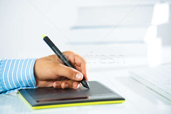 Közelkép kéz toll stylus rajz grafikus Stock fotó © adam121
