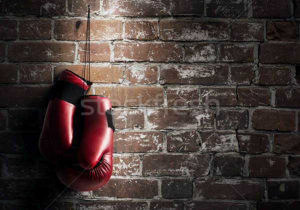 Boks spor boks eldivenleri asılı duvar uygunluk Stok fotoğraf © adam121