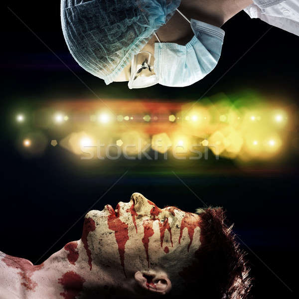 負傷者 男 医師 画像 応急処置 健康 ストックフォト © adam121