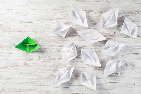Działalności zestaw origami łodzi drewniany stół Zdjęcia stock © adam121