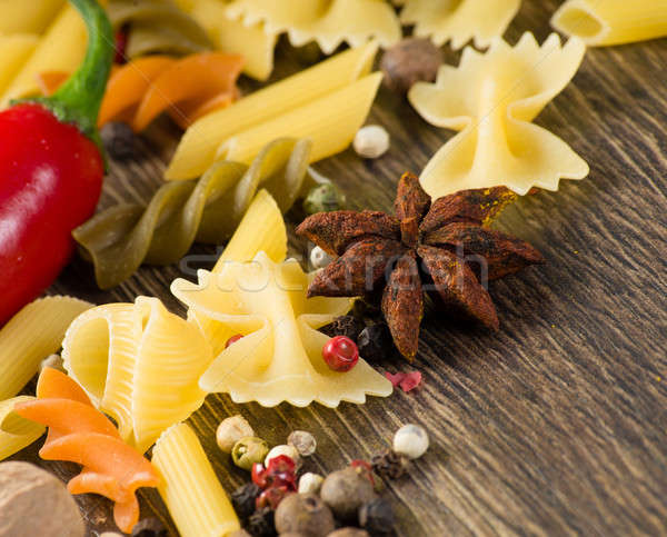 Stock foto: Anis · herum · Pasta · Holztisch · Still-Leben