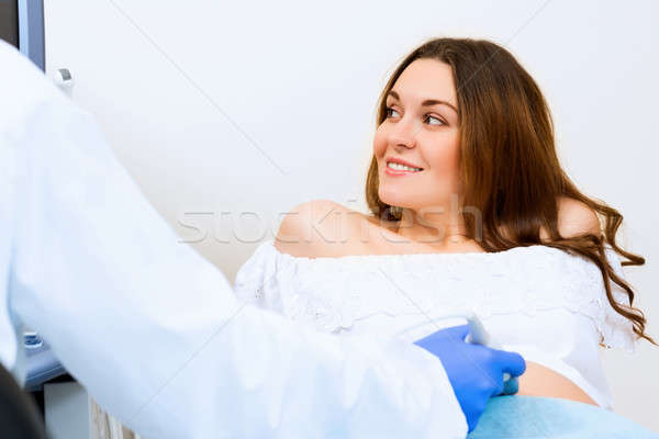 Mulher grávida recepção médico jovem atraente saúde Foto stock © adam121