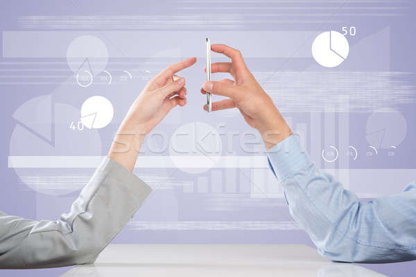 Werken cohesie zakenlieden handen mobiele telefoon Stockfoto © adam121