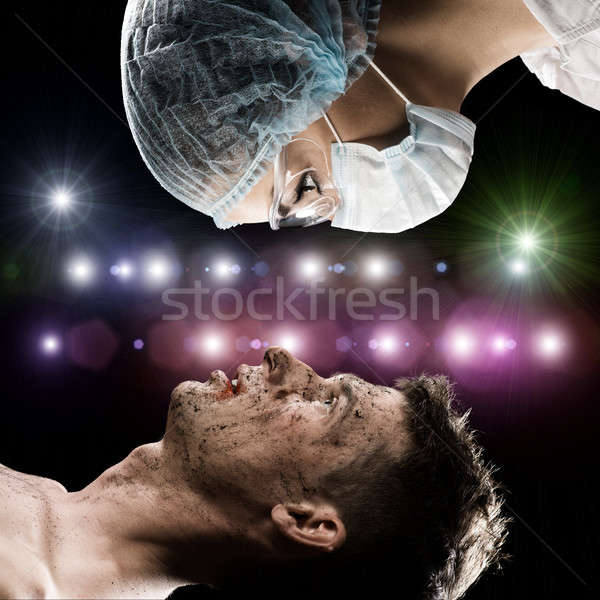 負傷者 男 医師 画像 応急処置 健康 ストックフォト © adam121