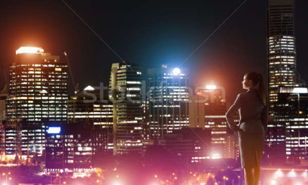 Femme regarder nuit ville vue arrière élégante [[stock_photo]] © adam121