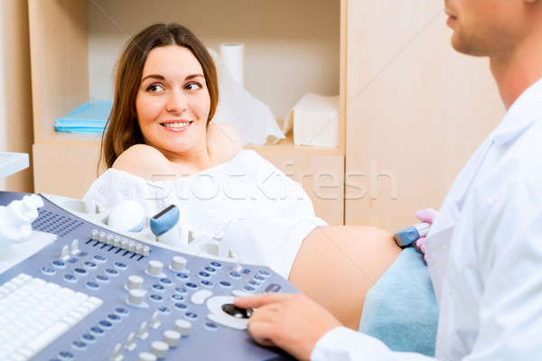 Terhes nő recepció orvos fiatal vonzó egészség Stock fotó © adam121
