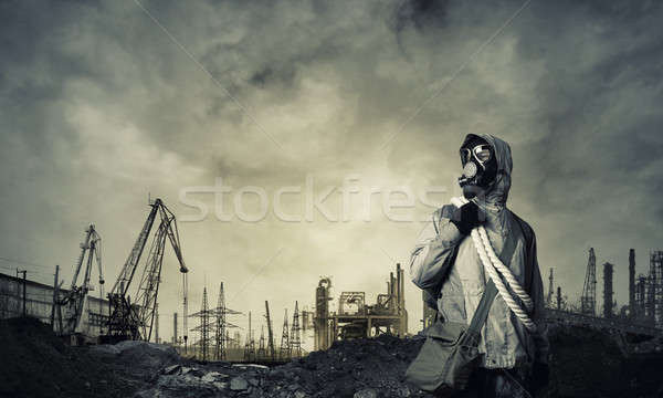 Post apocalíptico futuro hombre sobreviviente máscara de gas Foto stock © adam121