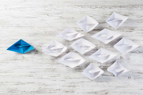 Foto stock: Negocios · establecer · origami · barcos · mesa · de · madera