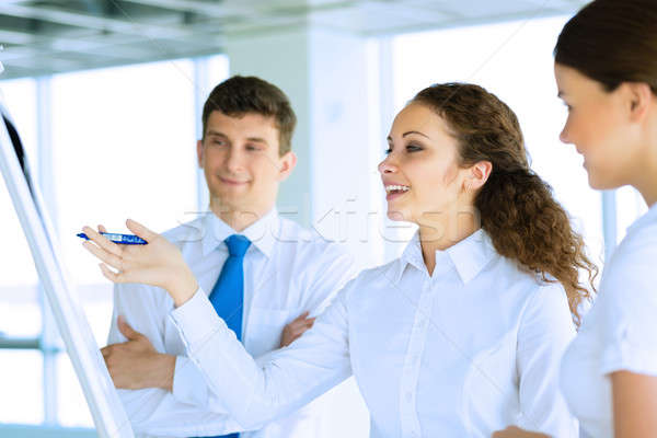 Foto stock: Empresários · reunião · flipchart · negócio · consultor · discutir