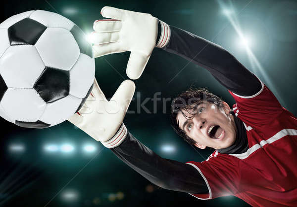 Foto stock: O · melhor · goleiro · retrato · saltar · grama · homem