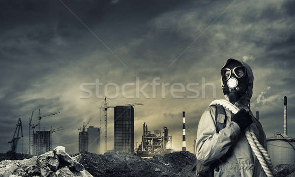 Po apokaliptyczny przyszłości człowiek niedobitek maska Zdjęcia stock © adam121