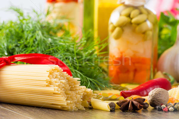 Włoski spaghetti warzyw makaronu przyprawy Zdjęcia stock © adam121