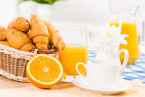 Foto stock: Pequeno-almoço · continental · café · laranja · croissant · suco · fruto