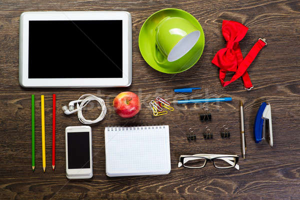 Foto stock: Mesa · naturaleza · muerta · taza · café · tableta · teléfono