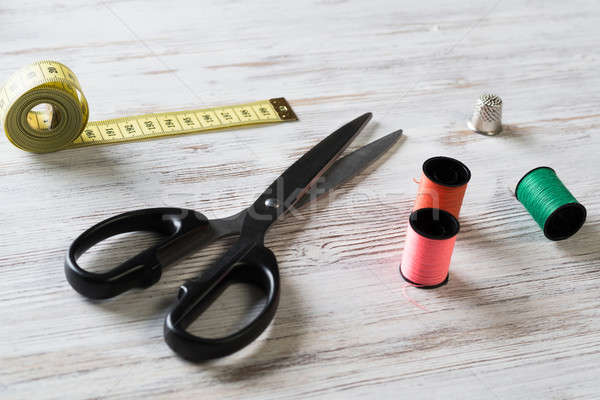 Szycia tabeli starych nożyczki taśmy Zdjęcia stock © adam121