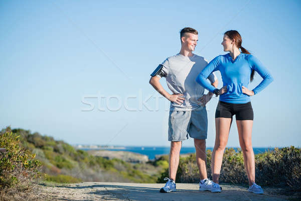 Ochtend lopen jonge actief paar joggers Stockfoto © adam121