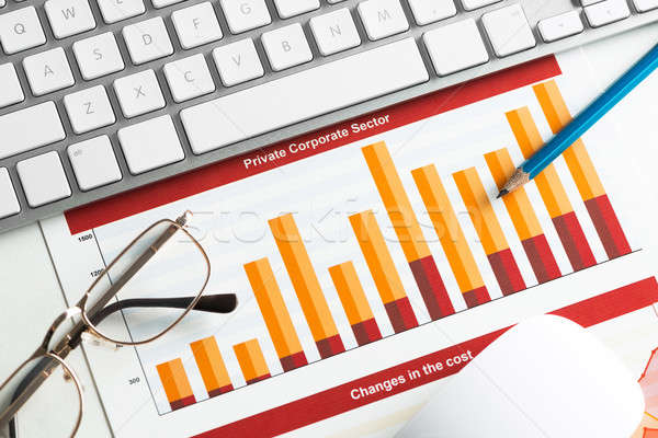 Durchschnitt Umsatz Bericht Business Arbeitsplatz Tastatur Stock foto © adam121
