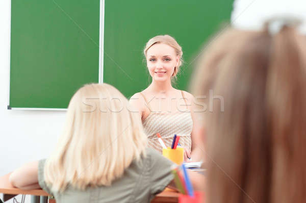 Stock foto: Jungen · Lehrer · Klassenzimmer · Porträt · schönen · Schreibtisch