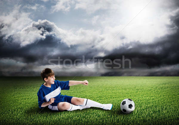 Stockfoto: Jonge · voetbal · kampioen · opgewonden · jongen · voetballer