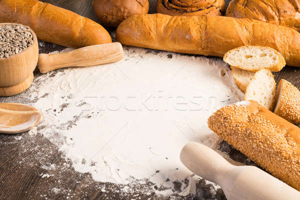Mąka pieczywo białe różny powierzchnia drewna Zdjęcia stock © adam121