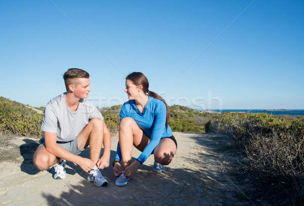 Morgen laufen jungen tätig Paar Jogger Stock foto © adam121