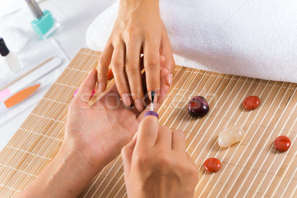 Manicure procedura kobieta salon paznokci kwiaty Zdjęcia stock © adam121
