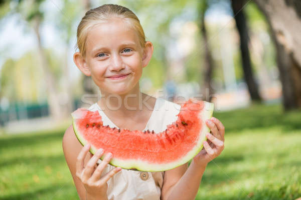 [[stock_photo]]: Kid · pastèque · tranche · cute · fille · séance